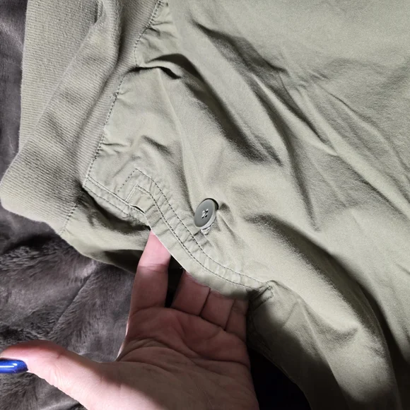 Lane Bryant Khaki Green Cargo Shorts Adjustable Length Plus Size 20 - Picture 3 of 8